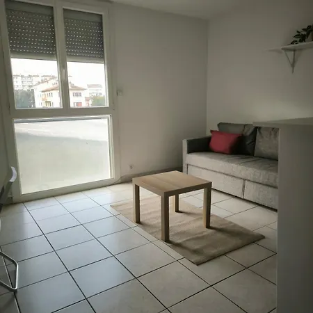 Apartment Grd Rue Saint-michel - - Ci - Cozy Nest St Michel *